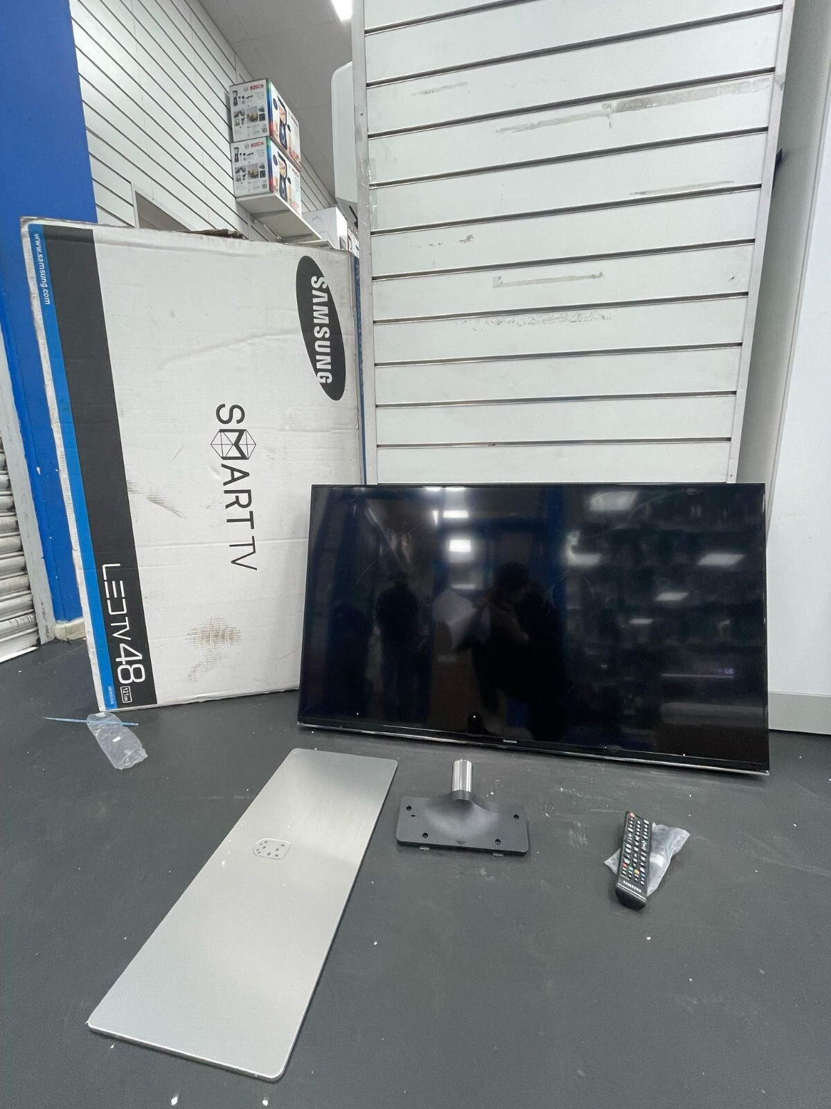 Samsung 48" H6670 UE48H6670ST Series 6 Smart 3D Full HD LED TV Spares