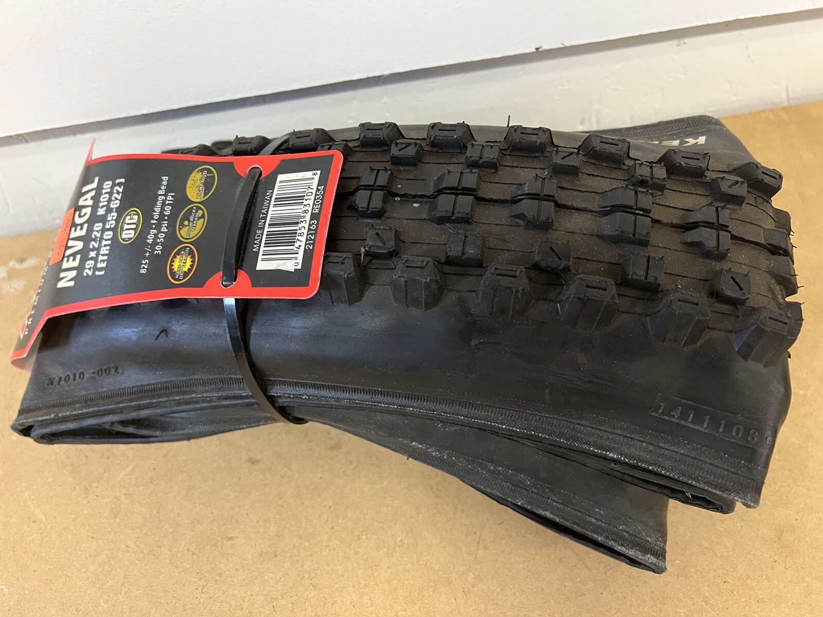 New! Kenda Nevegal K1010 29 x 2.20 DTC Folding Mountain Bike Tire 60tpi clincher