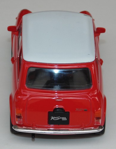 MINI COOPER 1300 1969 DIECAST 1:34:39 AUTOS DE COLECCION COLOMBIA - Picture 7 of 8