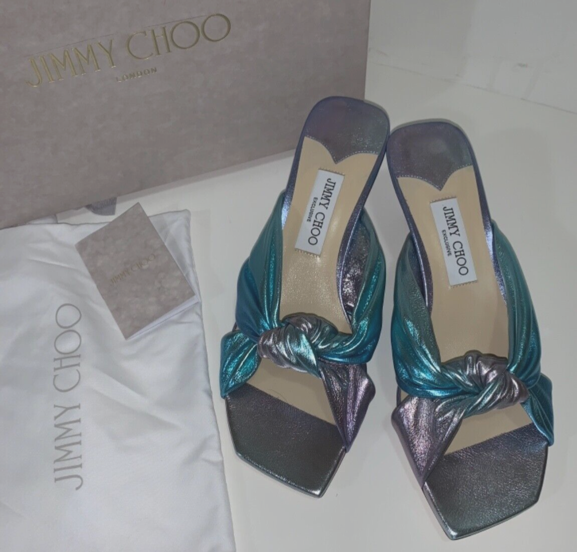 サンダル・ミュール JIMMY CHOO POWDER BLUE SATIN OTTILIA SANDALS Jimmy Choo Powder Blue Satin Ottilia Sandals - Sandals