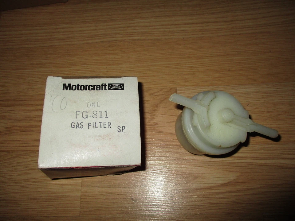 NOS 1974-1990 Toyota FG-811 Fuel Filter Celica Corona Hi-Lux Pickup Tercel - Image 2 of 2