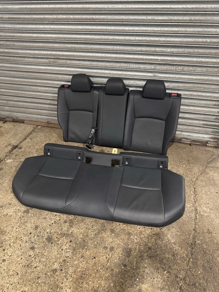 Toyota C-HR Real Leather Seats With Power Driver Seat! - Image 4 of 4