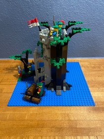 Lego - Castle - 6077 - Forestmen's River Fortress - 100% Complete - Instructions
