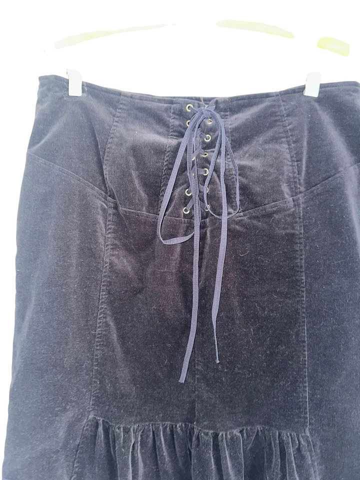 Persaman New York Skirt 12 Black Corduroy Goth Whimsigoth Peasant Pirate - Image 2 of 4