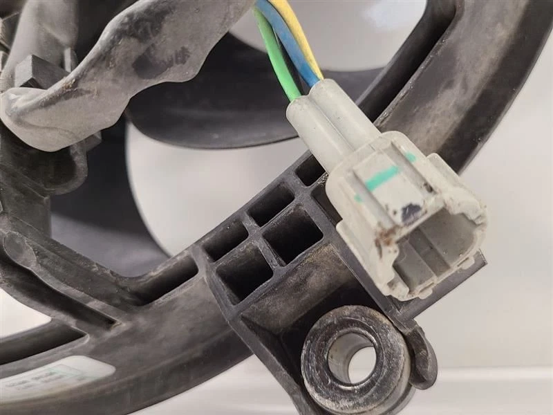 Nissan Altima 2016-2018 ventilador radiador motor ventilador conjunto sedán 4 cilindros Foto 3 de 4