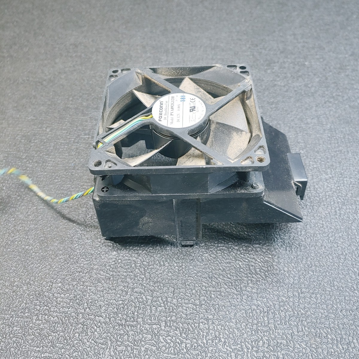 HP Case Fan PVA092G12H 92x92mm 4-Pin Z230 6200/6300/8200 HP Case Fan PVA092G12H 92x92mm 4-Pin Z230 6200/6300/8200