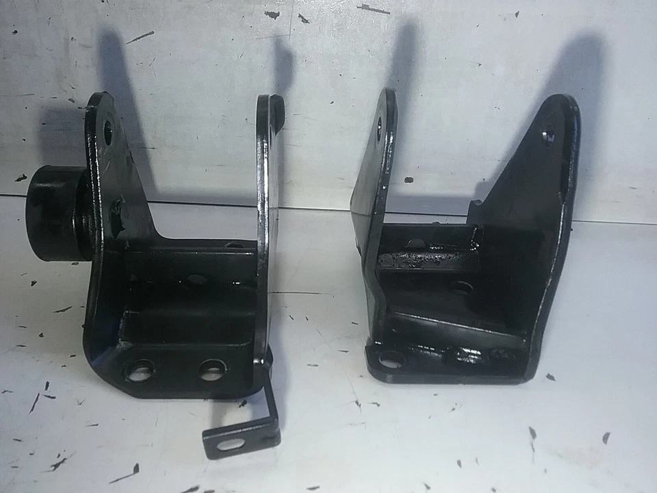 2009-2010 Kia Optima 2.4L Front And Rear Engine Mount Brackets (Automatic) M113 - Image 3 of 4