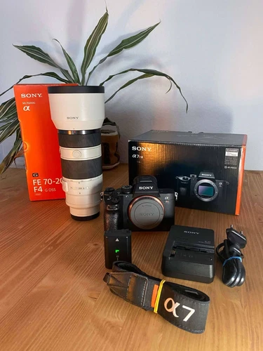 Sony Alpha A7R III Vollformat Systemkamera Body Video Kamera + Sony 70-200 F4 G