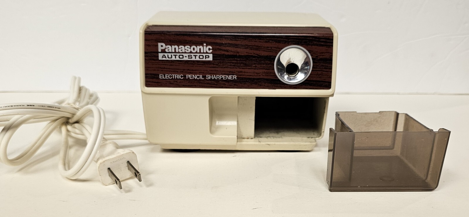 Panasonic KP-110 Auto Stop Electric Pencil Sharpener Tested Works
