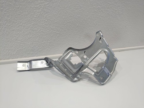 Exterior door handle bracket