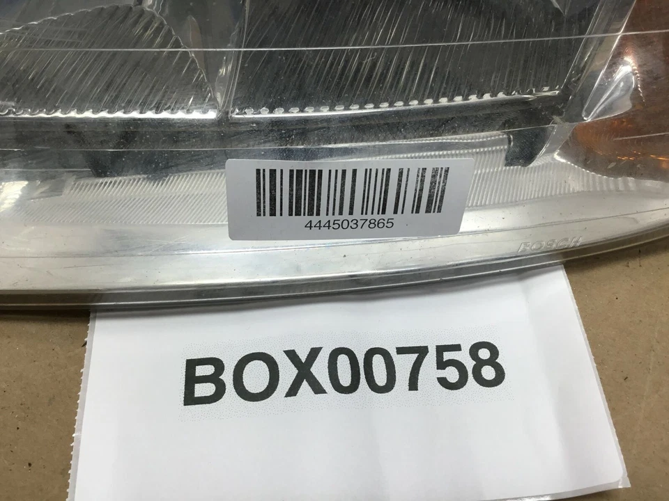 2000 2002 年 SATURN L 系列前左驱动侧 HALOGEN 头灯 原始设备制造商 + — 第 2/4 张图片