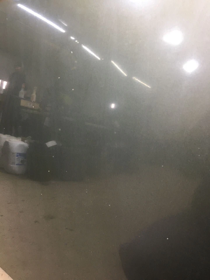 04 NISSAN ARMADA Hood Canteen Paint Chips Small Rust Spot Foto 3 de 4