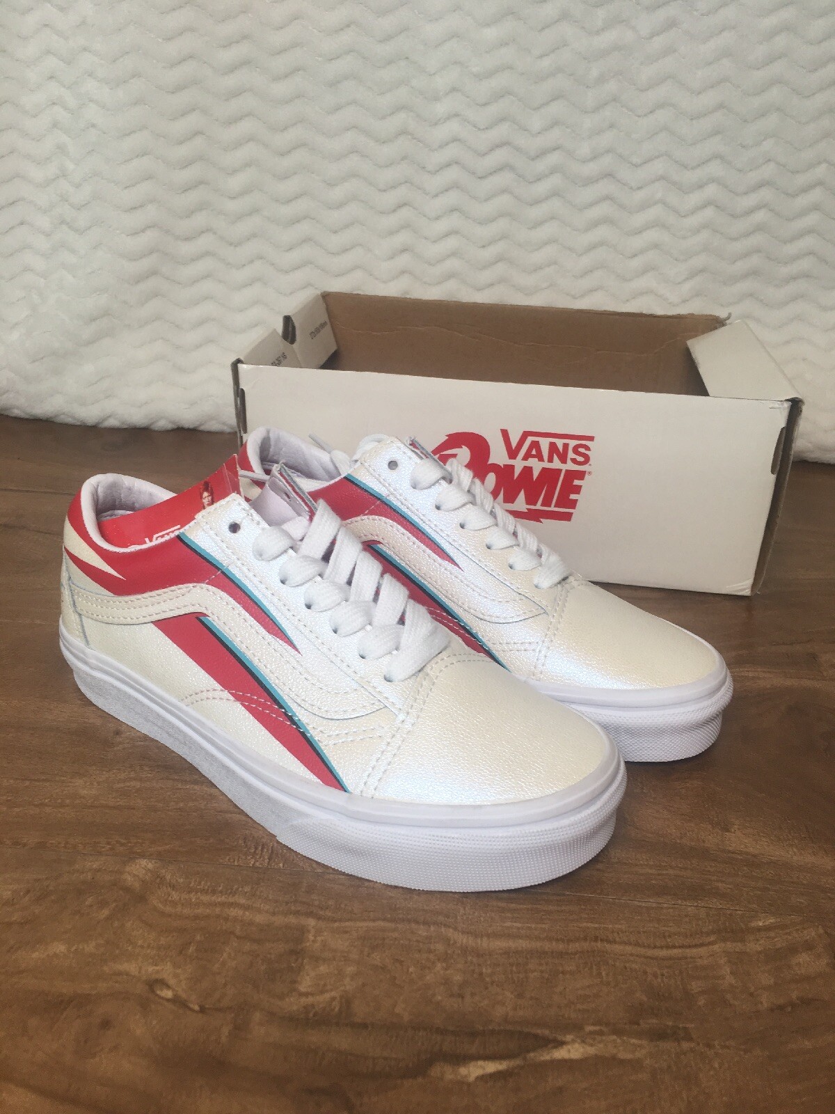 vans old skool white red blue