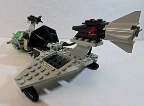 LEGO Space:Gamma V Laser Craft (6891) 95% Complete With Mini Figure Instructions