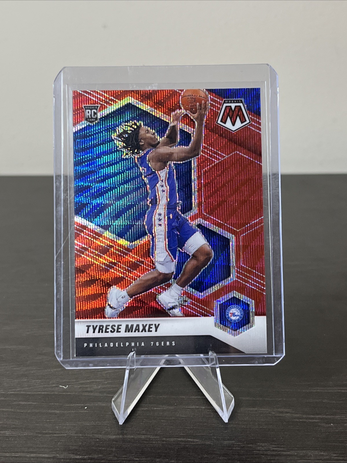 2020-21 Panini Mosaic - Rookie Tyrese Maxey #203 Red Wave Mosaic Prizm (RC)