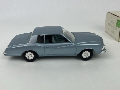 1978 Chevrolet Monte Carlo Dealer Promo Car with Original Box Light Blue - Picture 5 of 11