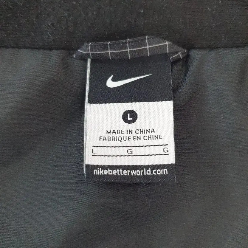 Nike Grid Pattern Windbreaker Jacket Light Materi… - image 2