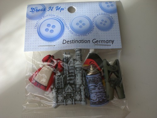NOVELTY BUTTONS & BEADS - Picture 13 of 126