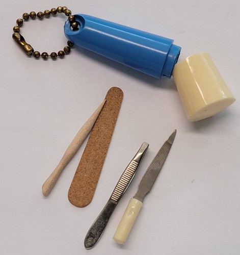 MID CENTURY MANICURE 💅 TRAVEL SET KEYRING FOB KEYCHAIN (UNUSED) VINTAGE 