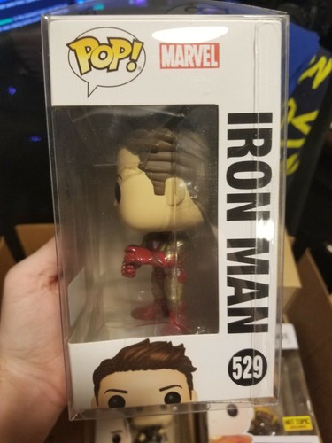 Funko Pop! Marvel Avengers Endgame Iron Man Action Figure - Picture 2 of 5