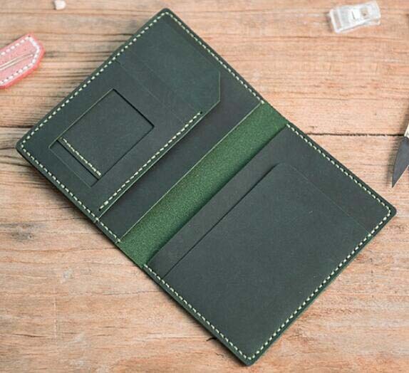 Cow leather bifold passport holder wallet with card slots - green H86-image