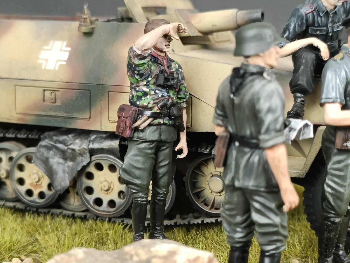 1/35 Built Painted WWII German 2nd SS Das Reich Div. Kursk 1943