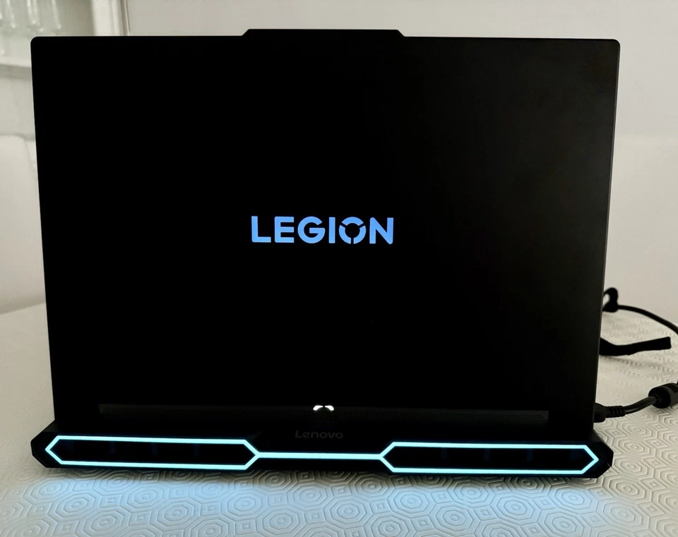 Lenovo Legion pro 7i 16” Ultra9 RAM 32gb SSD 1TB RTX 5080 - Come Nuovo Gar.Ita - Immagine 4 di 4