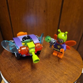 Lego Killer Moth Minifigure Mighty Micros 76069 sh357