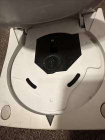 Sega Dreamcast Console, 2 Controllers,nba 2k1, nba 2k2 with hdmi cable cord