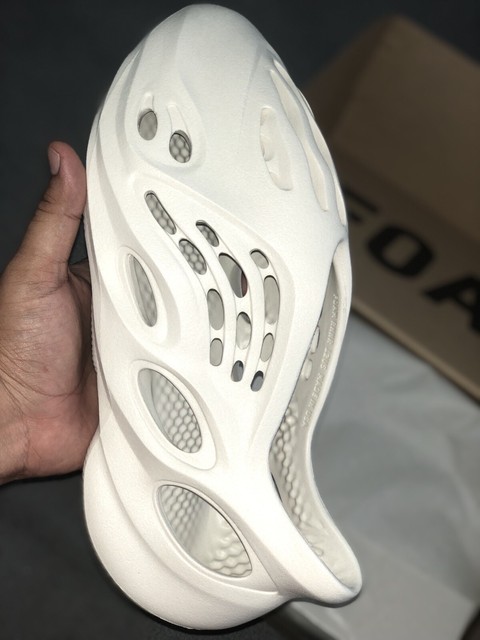 adidas yeezy foam runner mens details