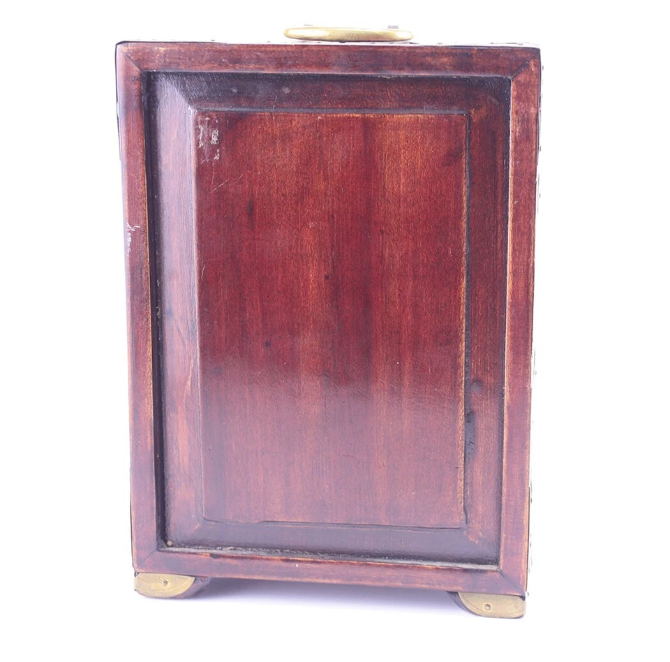 Joyero asiático de madera con nácar y herrajes de latón Foto 4 de 4