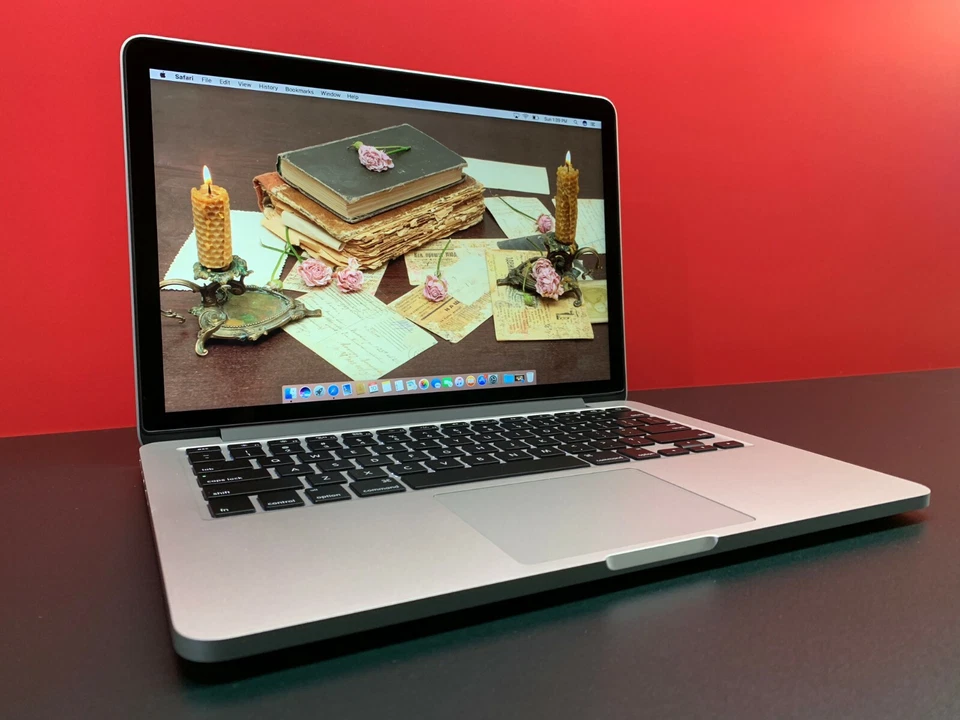 MacBook Pro Retina 13 2015 | 3,1 GHz Core i5 | 8 GB | SSD 1 TB | 1 AÑO DE GARANTÍA Foto 2 de 4