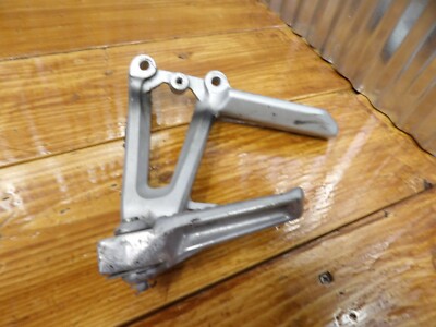 99-06 Honda CBR600F4 LEFT REAR PASSENGER PEG REST 50760-MBW-000ZA