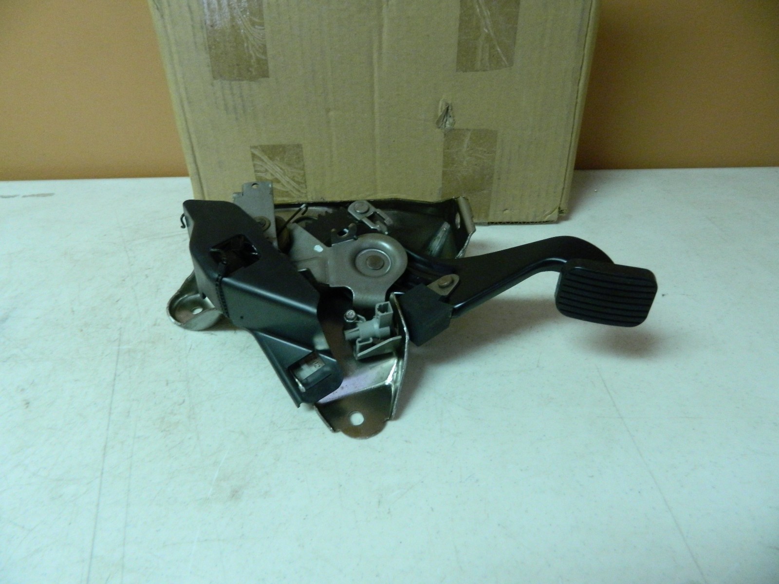 New OEM 19962007 Ford Taurus Parking Brake Lever Control Assembly eBay