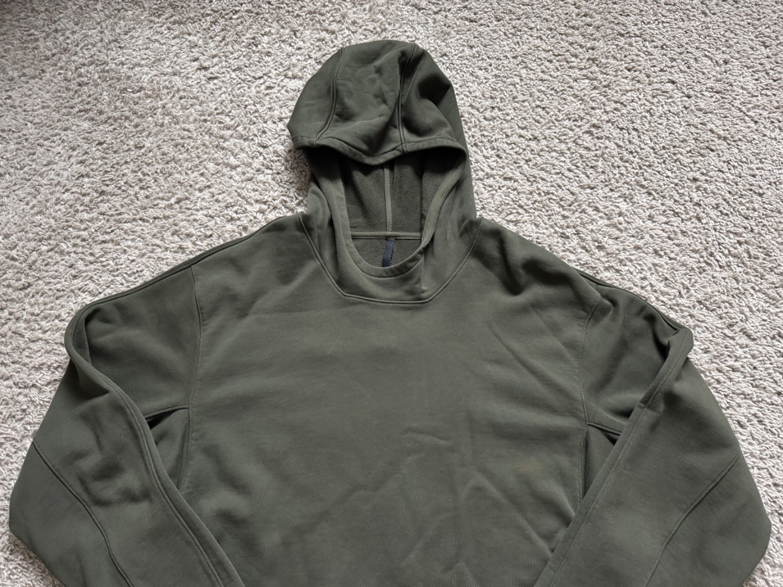 Lululemon Men's Pullover Hoodie Long Sleeve Size XL Dark Green Good Condition