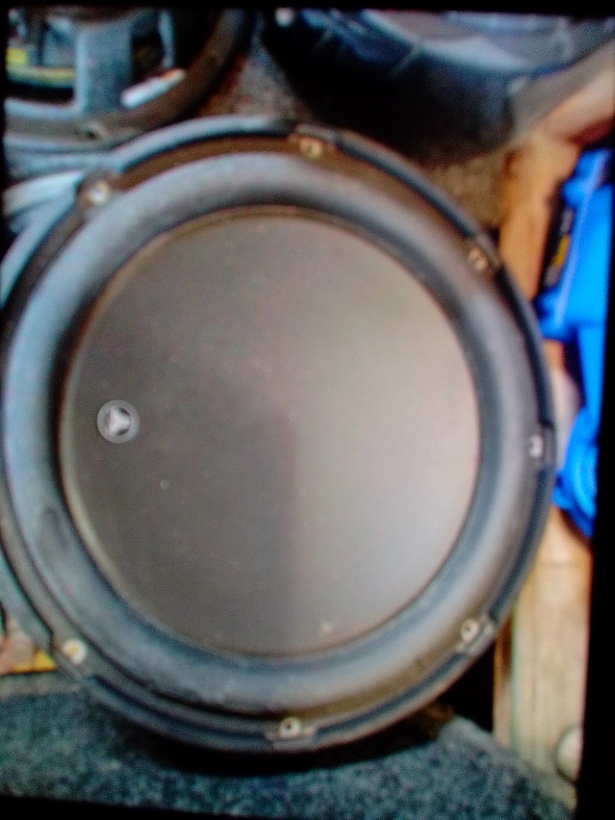 JL Audio 13W3v3-2 1-Way 13.5in. Car Subwoofer