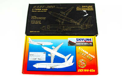 Skyline Models 1/144 Model Airplane Kit Lot of 2 B737-300 SKY144-01 SKY144-03A
