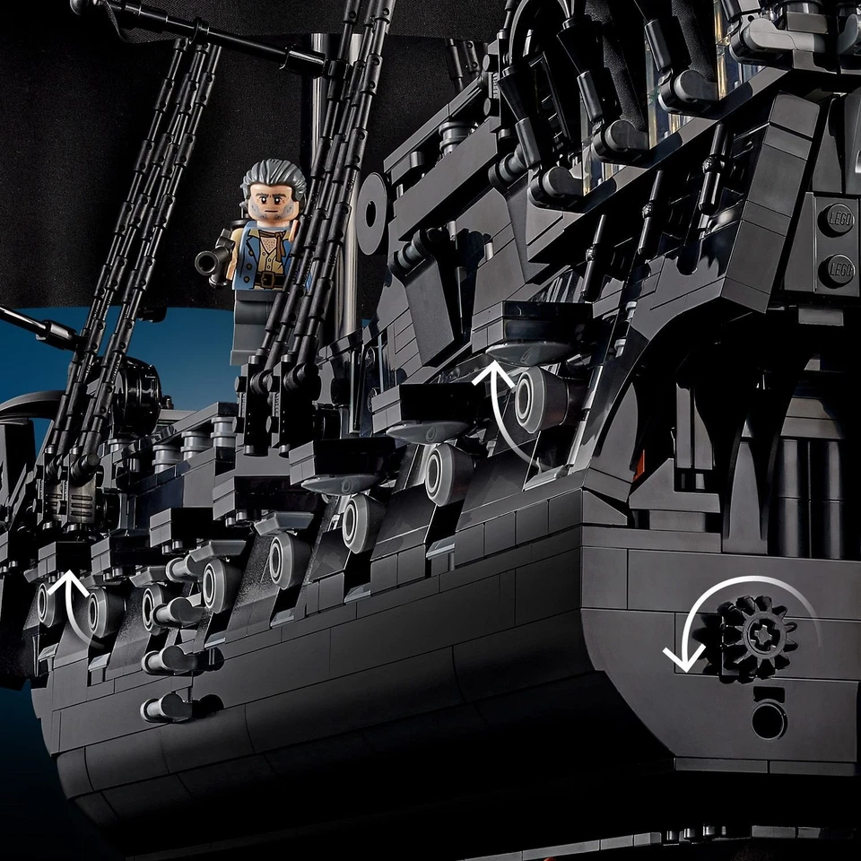 LEGO Icons Captain Jack Sparrow’s Pirate Ship 10365 - Image 4 of 4
