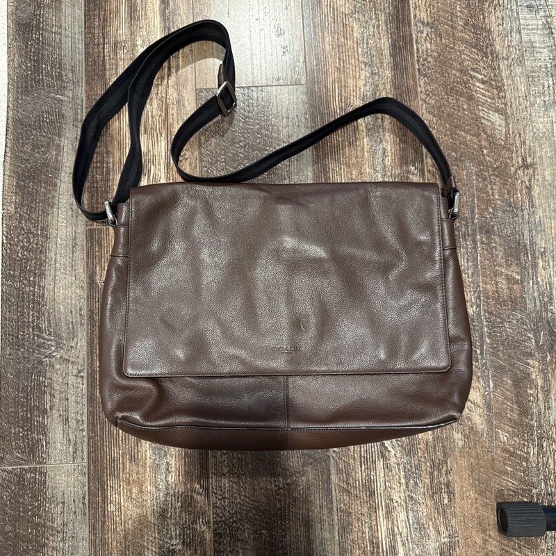 Coach No. L1661-F54792 messenger bag chocolate brown leather