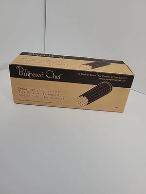 The Pampered Chef überbackene Brotröhre #1565 Neu in Box Rohr versiegelt, Backwerkzeug - Bild 1 von 4