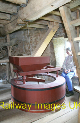 Photo - Wheatley windmill - the stone floor  c2013