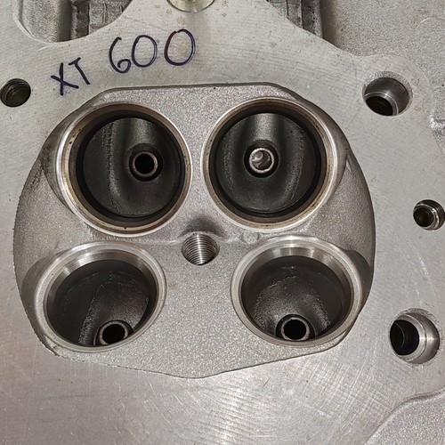 YAMAHA XT 600 CYLINDERHEAD ASSY 3TB111-01-02 (2KF01) - Bild 9 von 24