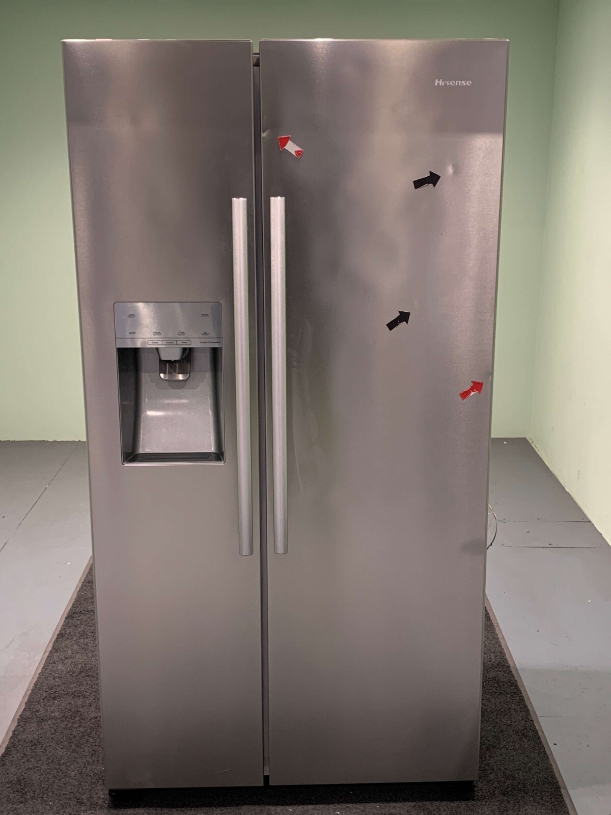 Hisense American Style Fridge Freezer No Frost Water Dispenser Silver