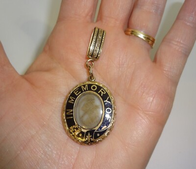 Victorian 9K Gold Enamel Mourning Pendant w/ Fancy Hook Bale - 2 Names Inscribed