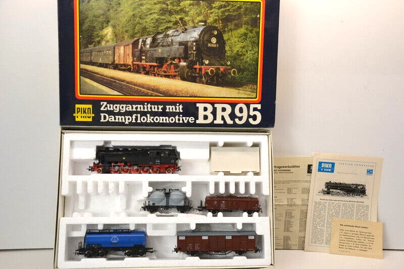 Piko H0 1980 er Jahre Startset mit Dampflok BR 95 + 4 Güterwagen DR Epoche OVP