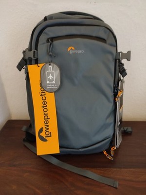 Lowepro Highline BP 300 AW Handgepäck-Rucksack Fototasche * NEU *