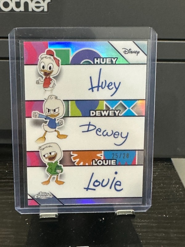 26 Topps Chrome Disney Triple Facsimile Auto Refractor Huey Dewey Louie 25/28🔥