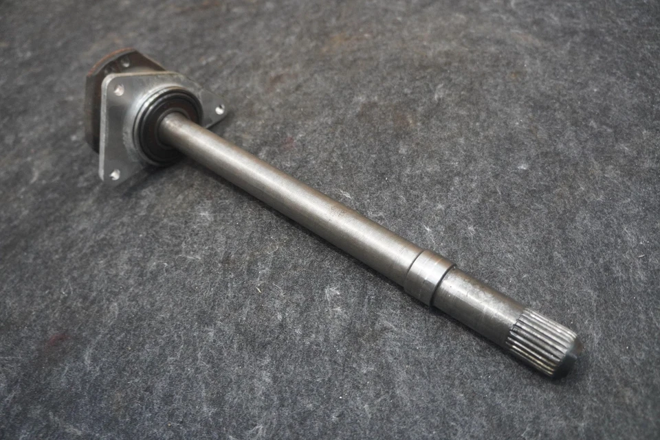 Front Axle Differential Carrier Shaft Extension 382320P000 OEM Nissan GT-R 2010 - Image 3 of 3