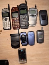  10 Vintage Cell Phone Lot Samsung, Motorola, U.S. Cellular Cingular Nokia AT T