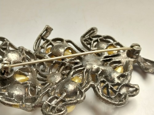 Vntg Little Nemo Antiqued Silver Tone Faux Pearl Floral Spray Bouquet Brooch Pin - Picture 8 of 11